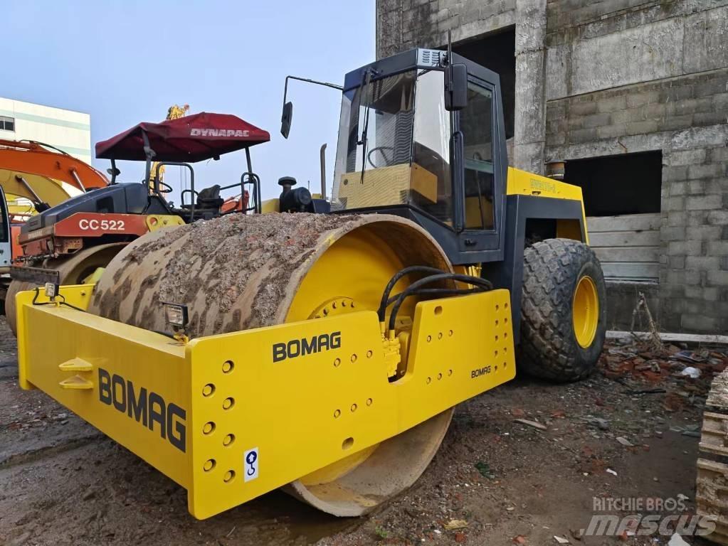 Bomag BW 217 Trilrolwalsen