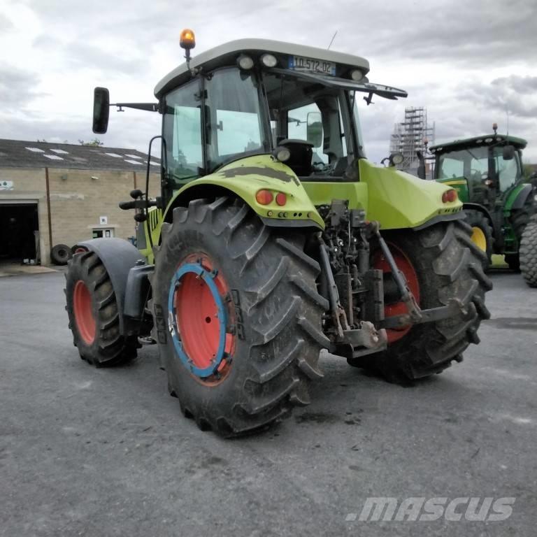 CLAAS 640 ARION Tractoren