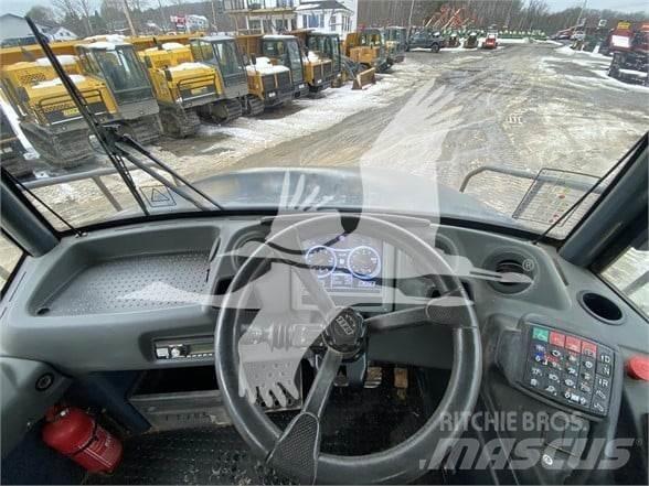 Bell B30E Knik dumptrucks