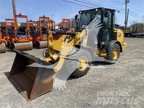 CAT 906M Wielladers