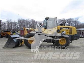 Komatsu WA320 Wielladers