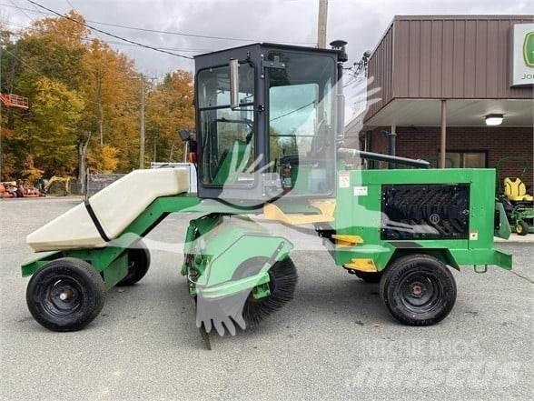  LAYMOR SM400 Veegmachines