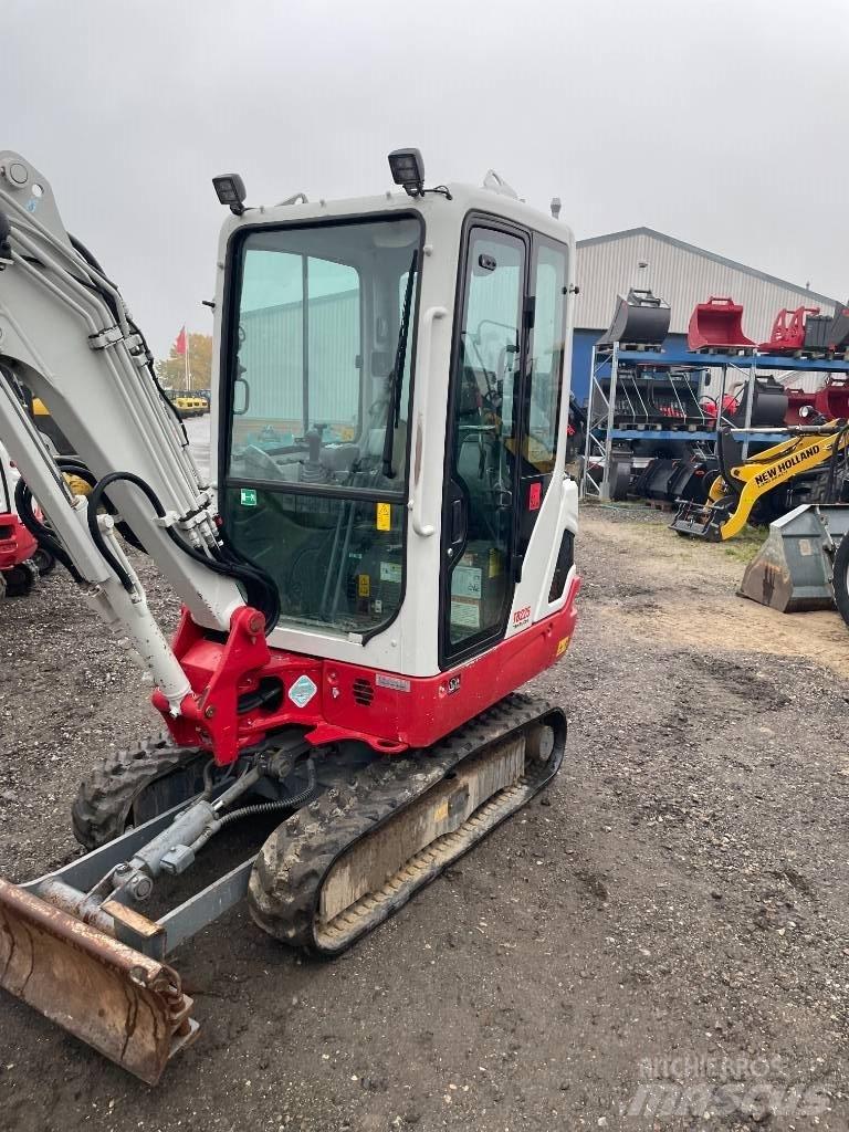 Takeuchi TB 225 Minigraafmachines < 7t