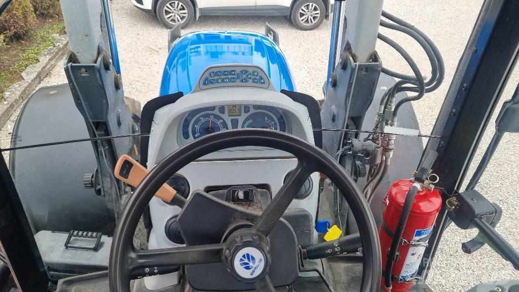 New Holland T6080 Tractoren