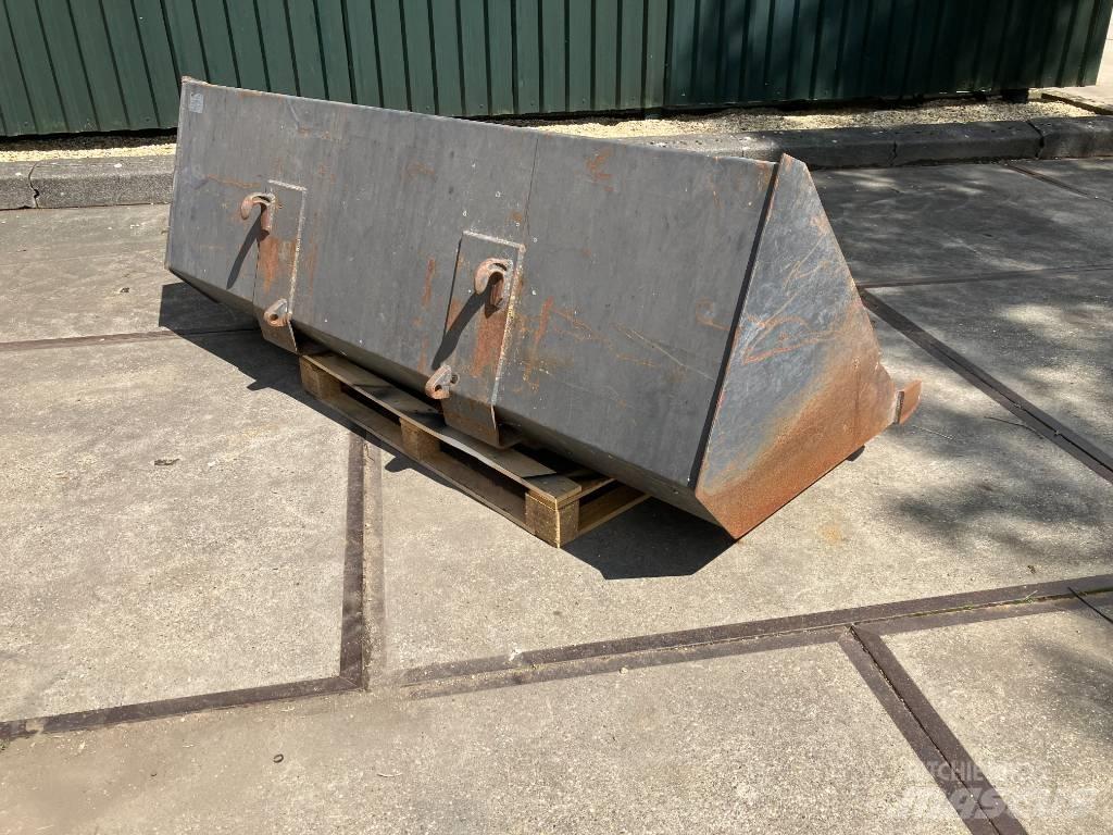 VTM BU2300 Overige tweedehands voorzetapparatuur en componenten