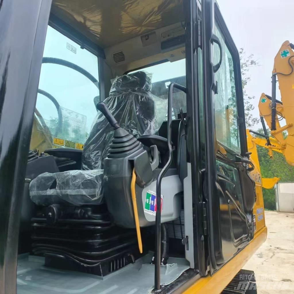 CAT 320 D 2 Midigraafmachines 7t - 12t