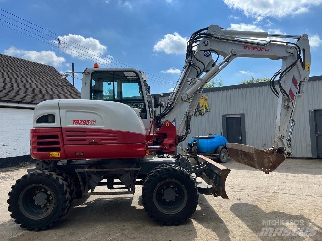Takeuchi TB295W Wielgraafmachines