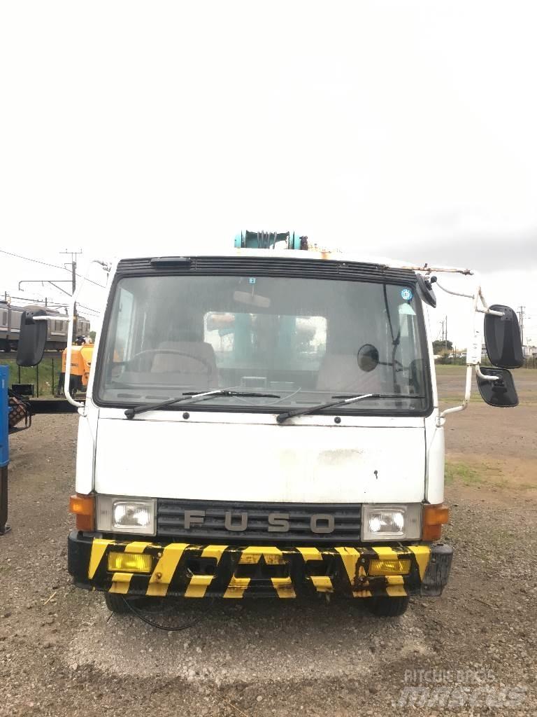 Mitsubishi DC-700BR Betonpomptrucks