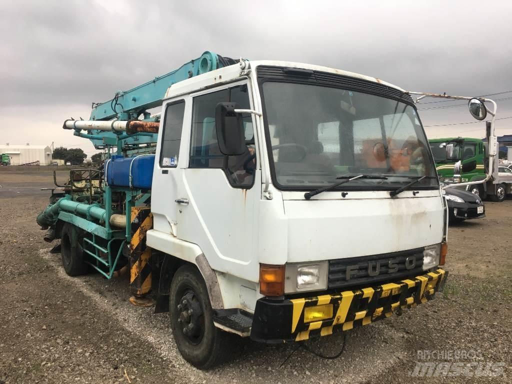 Mitsubishi DC-700BR Betonpomptrucks