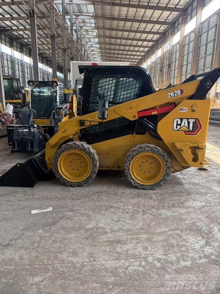 CAT 262 D Schrankladers