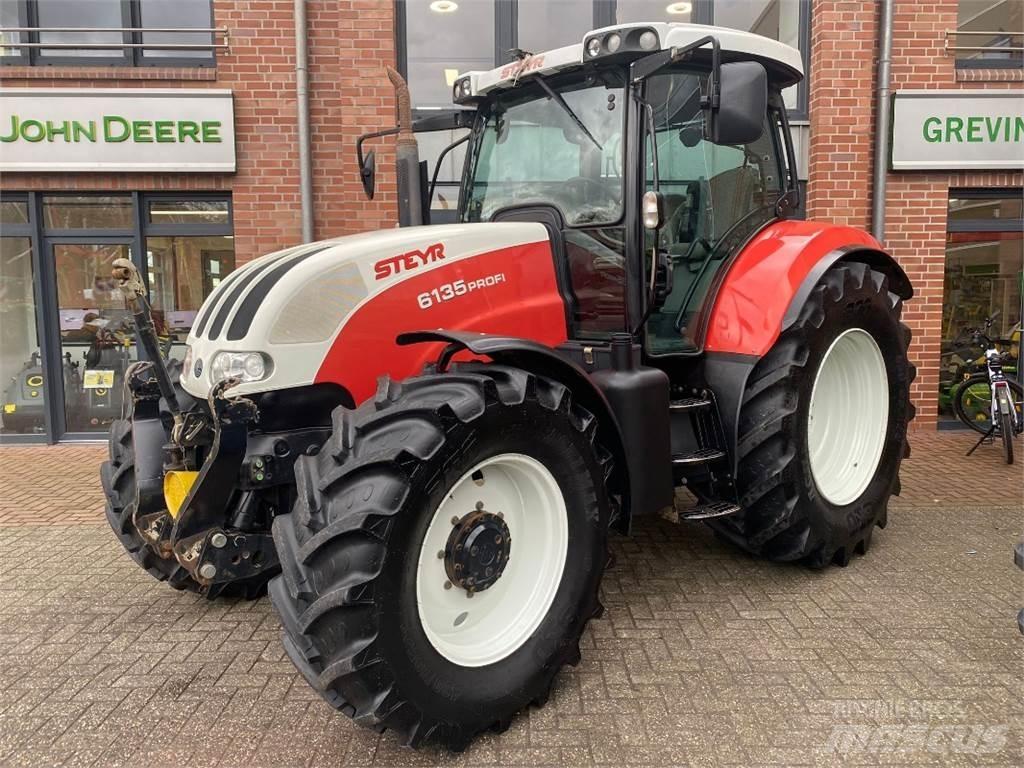 Steyr 6135 Profi Tractoren