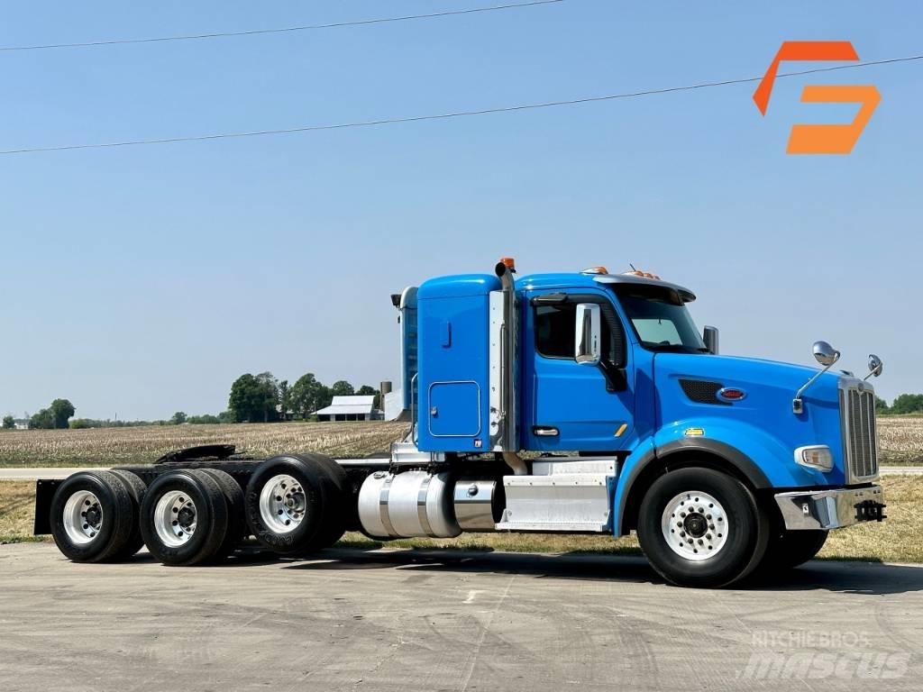 Peterbilt 567 Trekkers