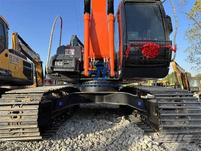 Hitachi ZX 200 Rupsgraafmachines
