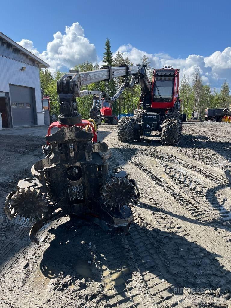 Komatsu 901 Harvesters