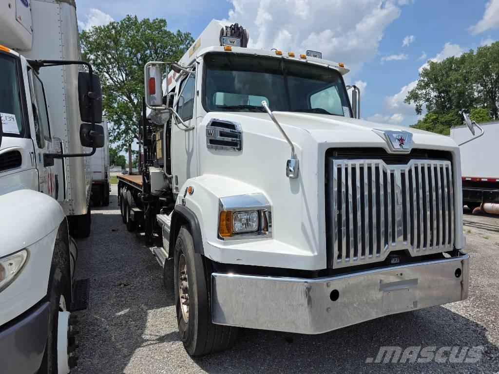 Western Star 4700 SB Trekkers