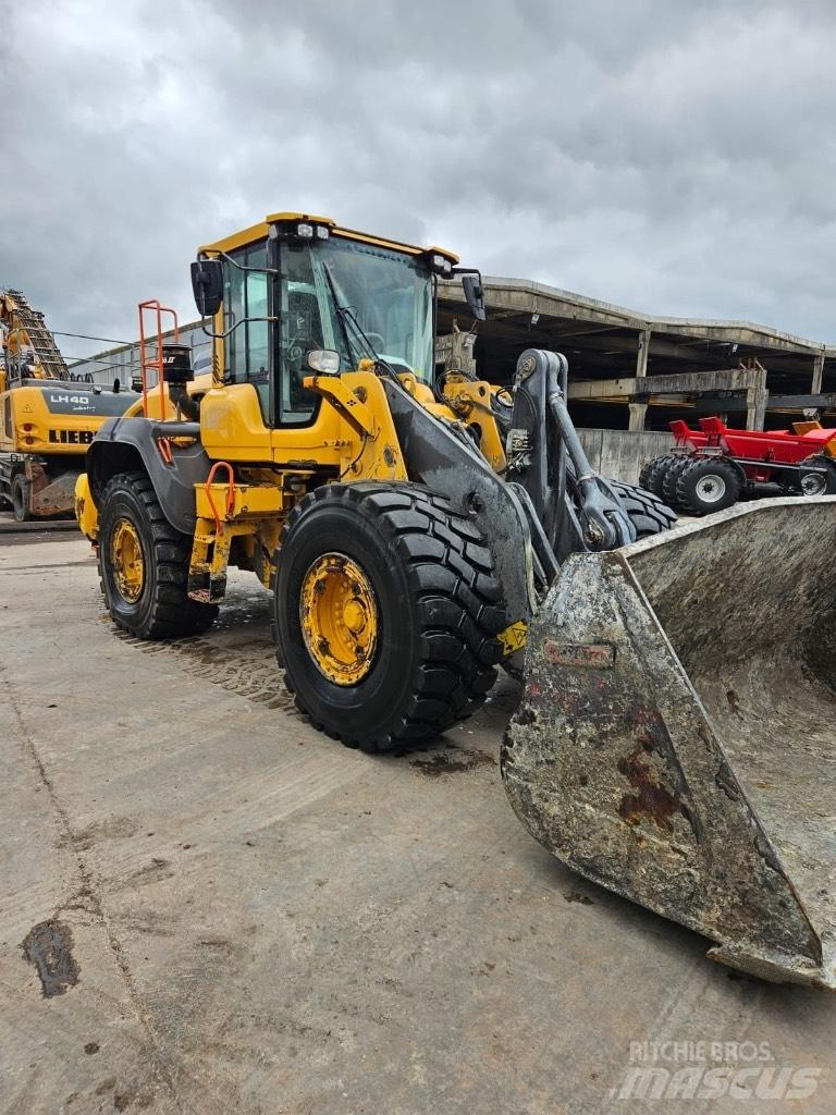 Volvo L 110 H Wielladers