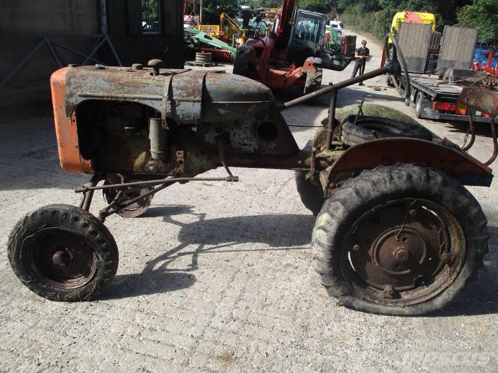 Allis-Chalmers B Tractoren