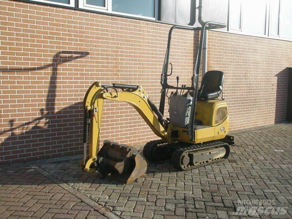 CAT 300.9 Minigraafmachines < 7t