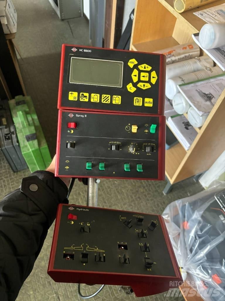Hardi Commander 3200 Getrokken spuitmachines