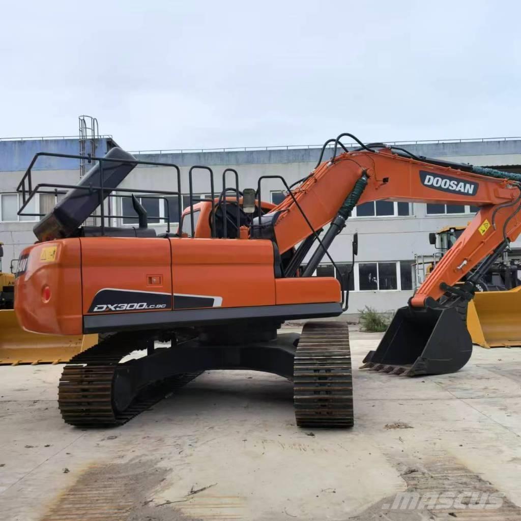 Doosan DX 300 Rupsgraafmachines
