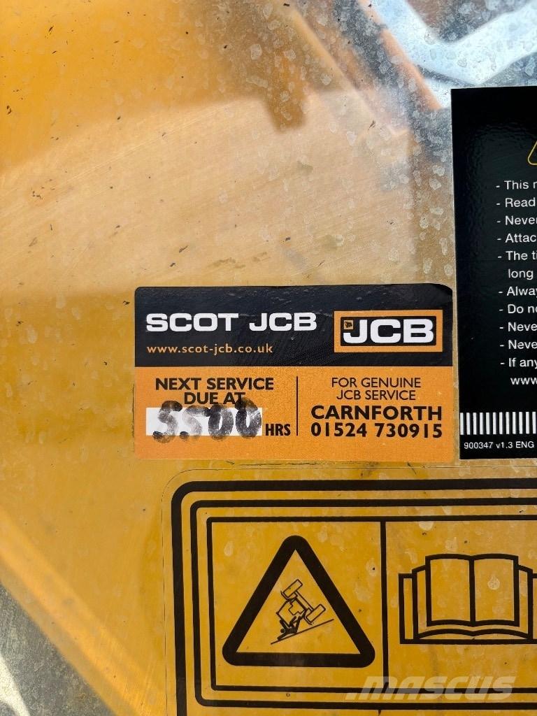 JCB JS 220 LC Rupsgraafmachines