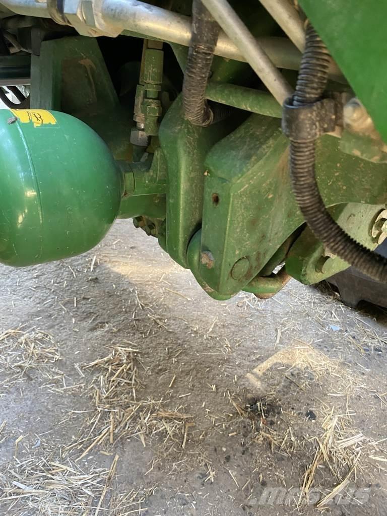 John Deere 6155R Tractoren