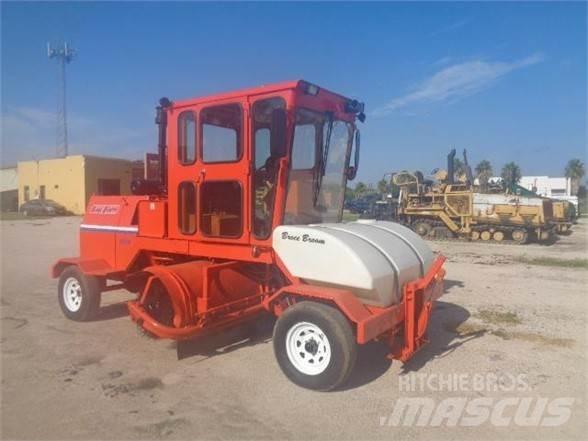 Broce RC350 Veegmachines