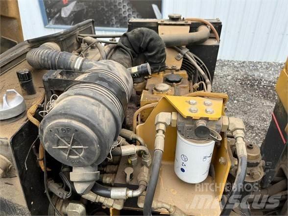 CAT CB-224E Trilrolwalsen