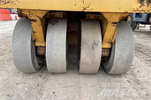CAT PS-200B Bandenwalsen