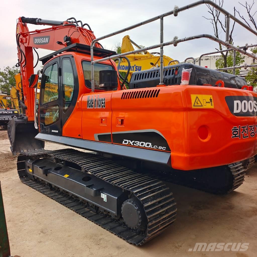 Doosan DX 300 Rupsgraafmachines