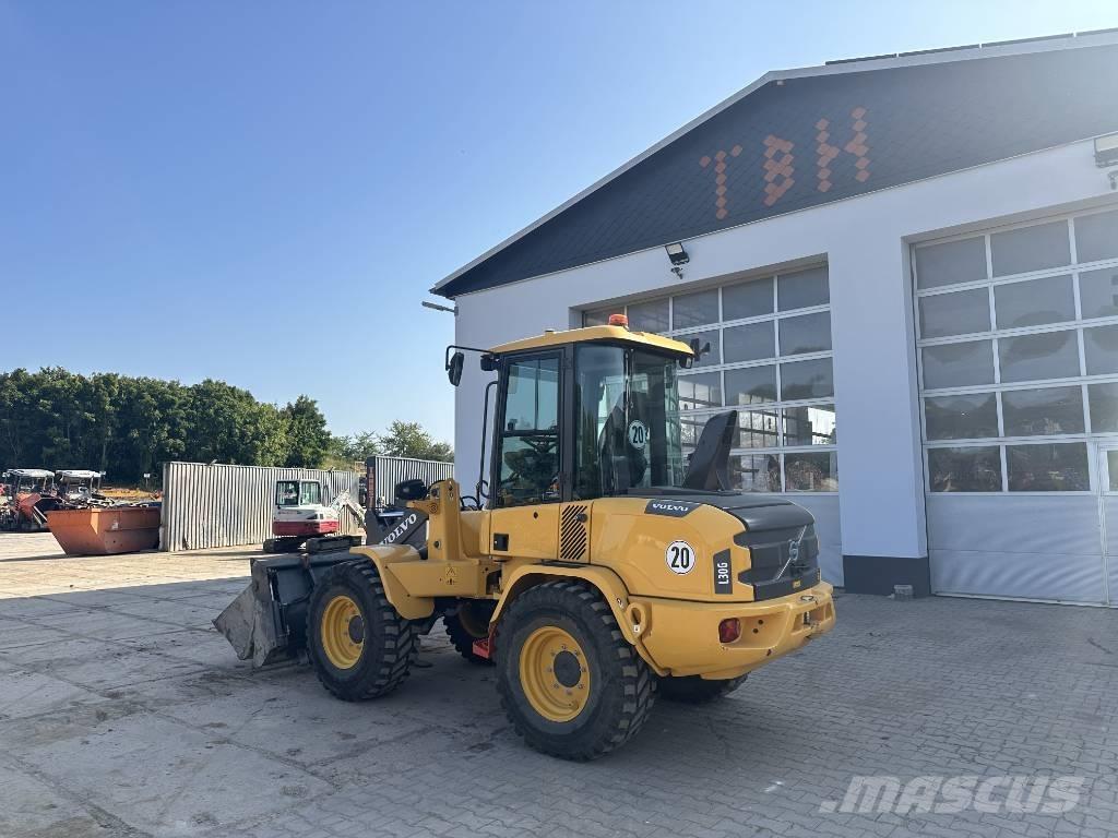 Volvo L 30 G Wielladers