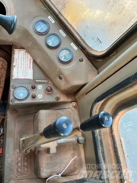 CAT 966D Wielladers