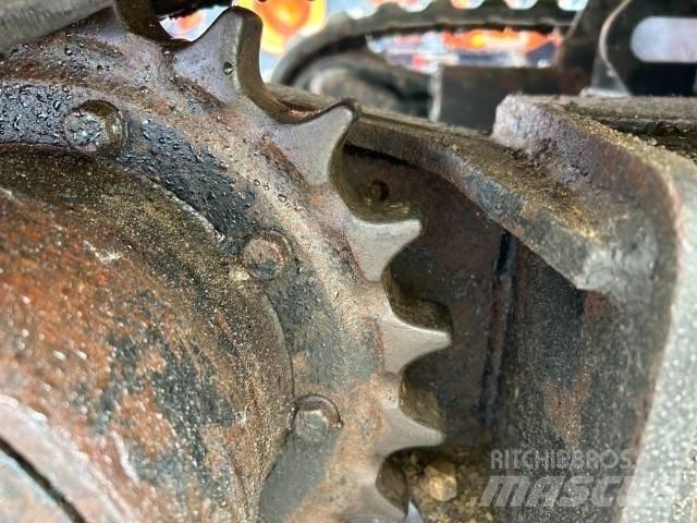 Mitsubishi MM 30 SR Rupsgraafmachines