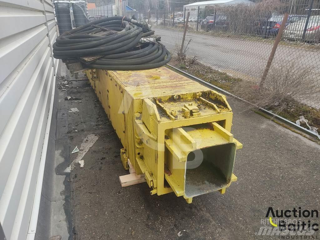 Delmag HB 30 Pijpenleggers
