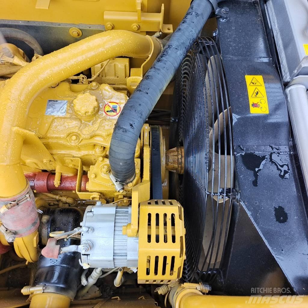 CAT 320 D Rupsgraafmachines