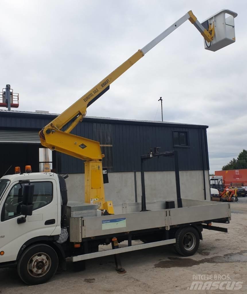 Hino 300 Anders