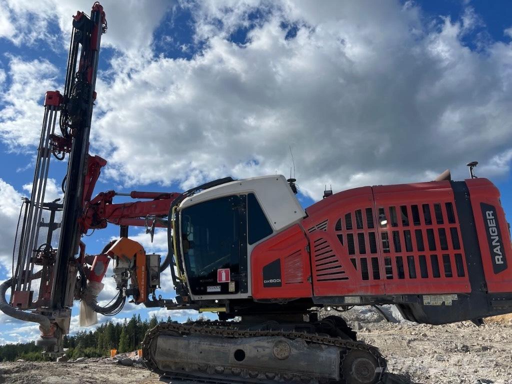 Sandvik DX 800i Surface drill rigs