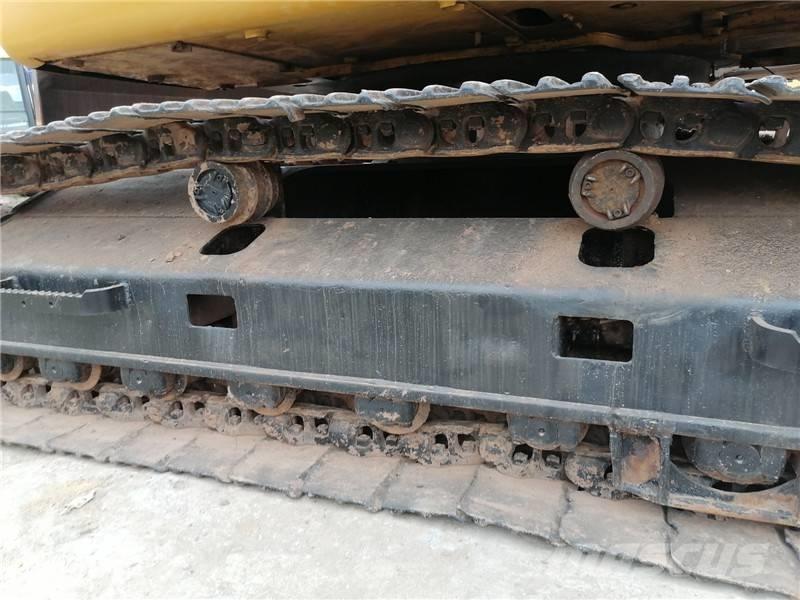 CAT 325 D L Rupsgraafmachines