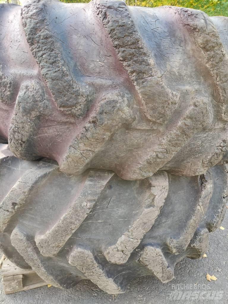 Nokian Forest tires Banden, wielen en velgen