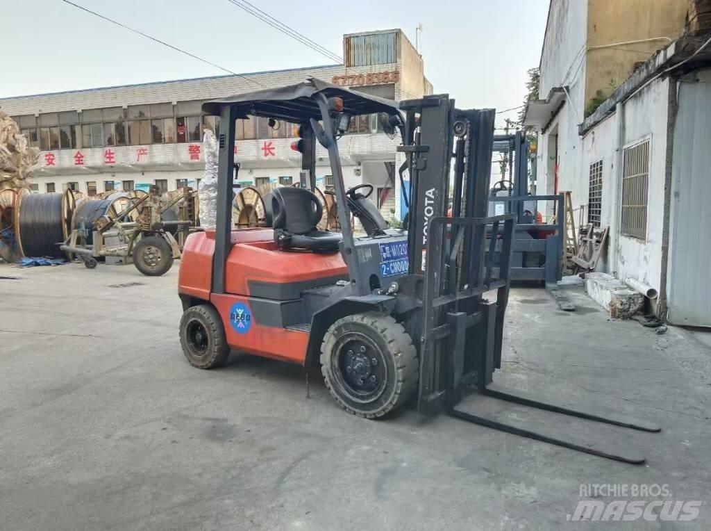 Toyota FD 30 Diesel heftrucks