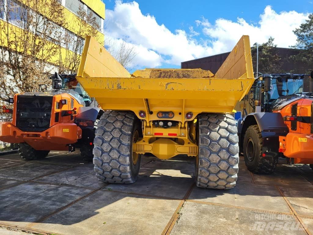 Bell B30E 4x4 Knik dumptrucks