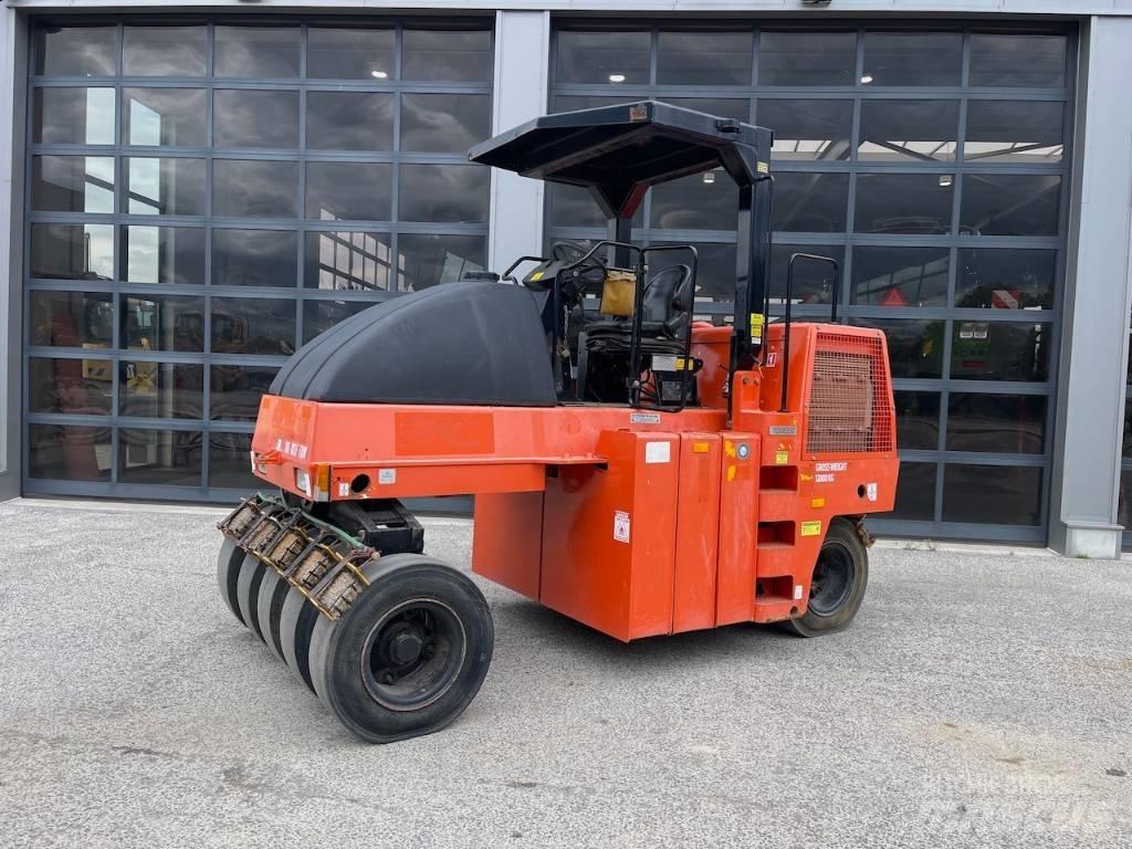 Dynapac CP 142 Bandenwalsen