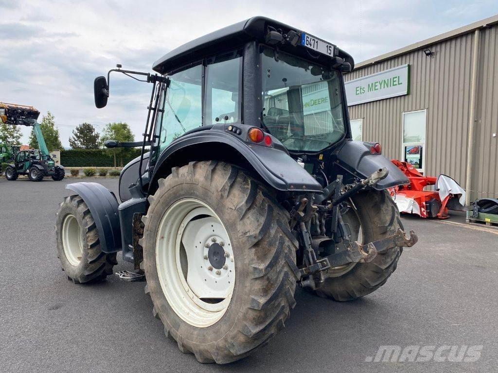 Valtra N92 HITECH Tractoren