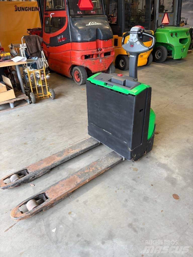 Cesab P 214 Electro-pallettrucks