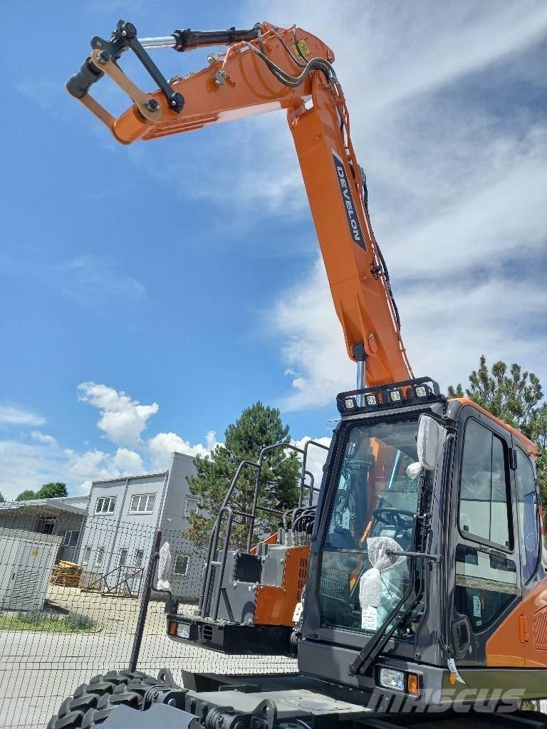 Doosan DX165WR-7K Wielgraafmachines