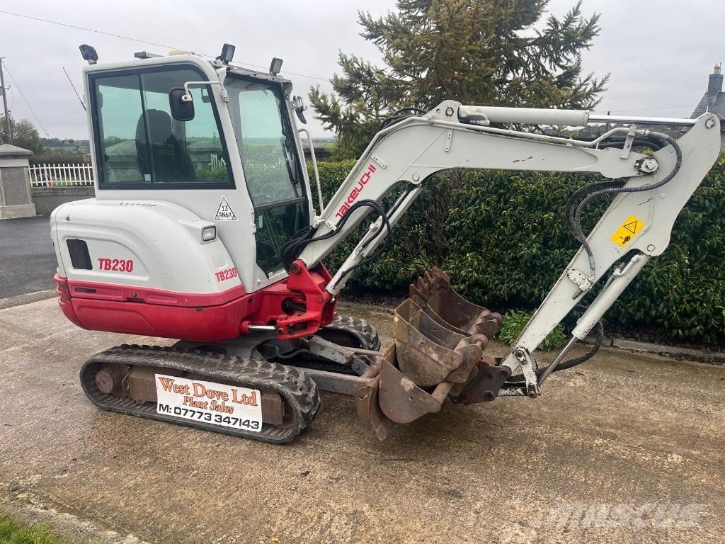 Takeuchi TB 230 Minigraafmachines < 7t