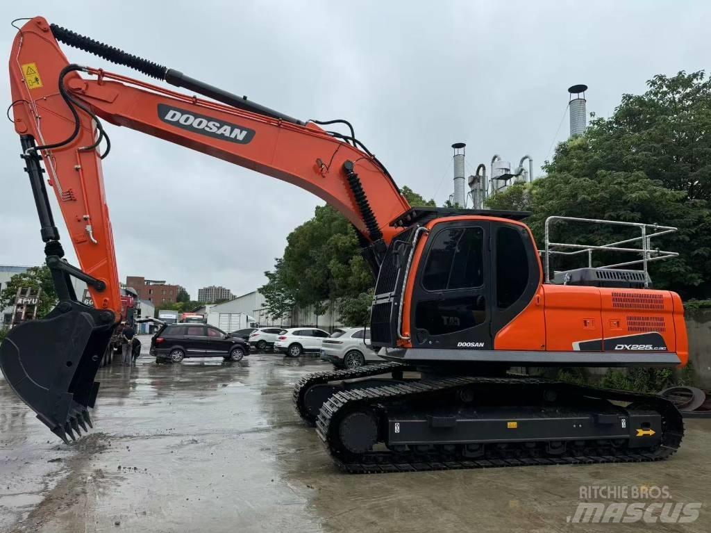 Doosan DX 225 LCA Rupsgraafmachines