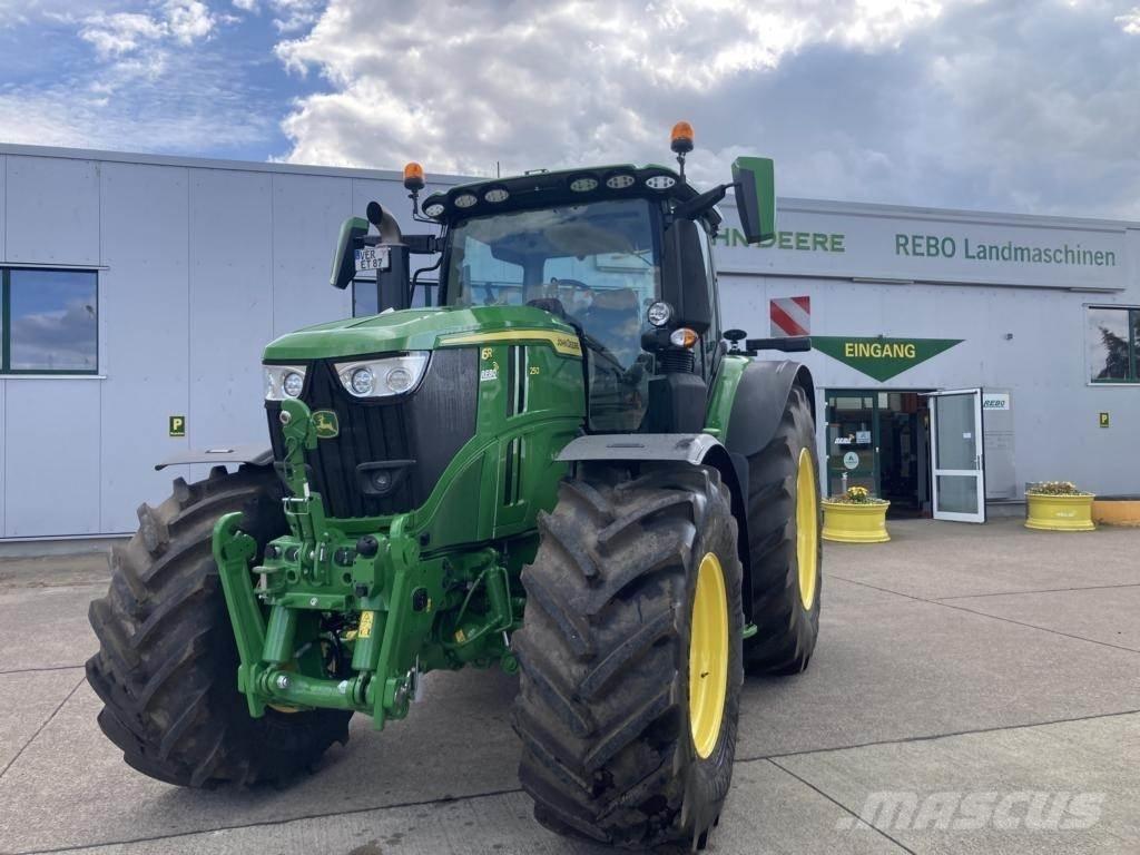 John Deere 6R 250 Tractoren