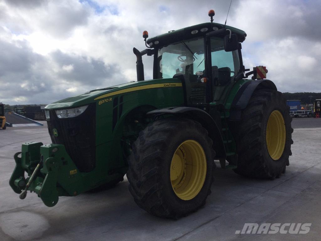 John Deere 8370R Tractoren