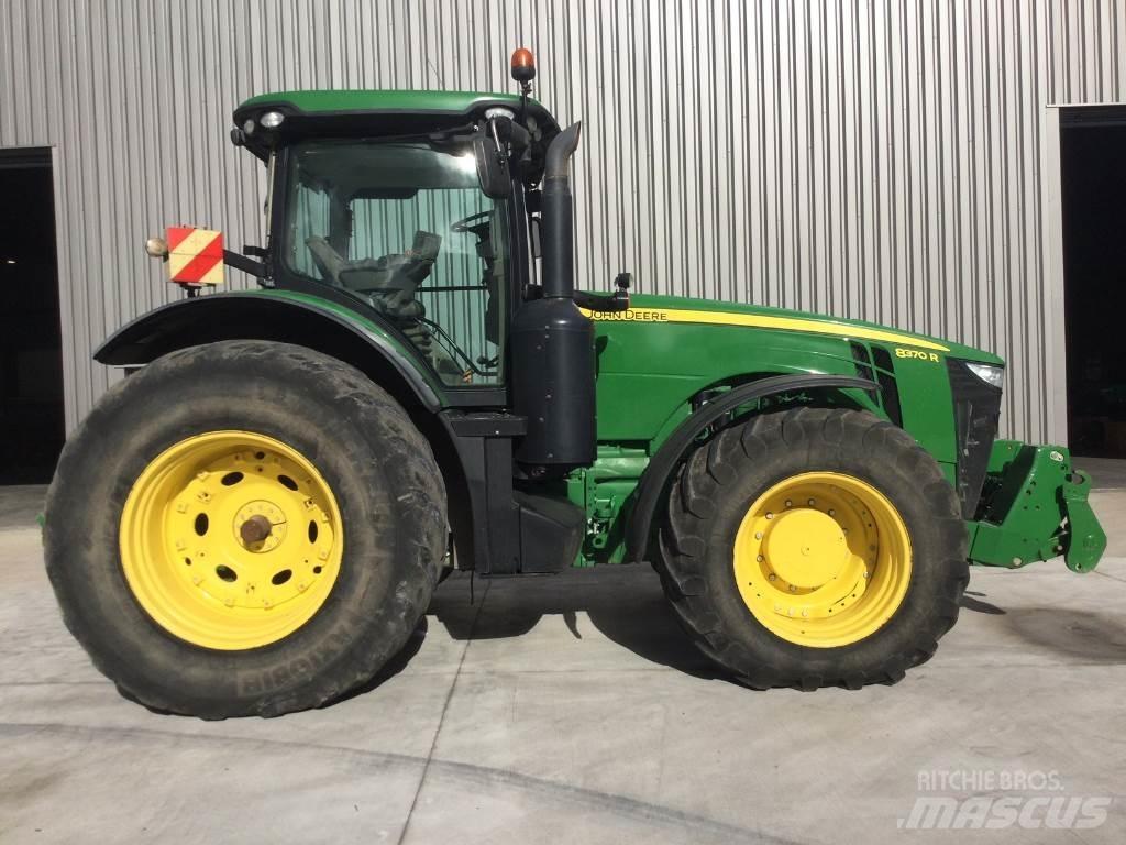 John Deere 8370R Tractoren